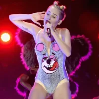 Miley-Cyrus-Halloween-Costumes.webp