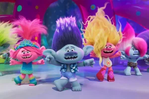 review-trolls-band-768x512.webp