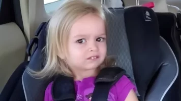 _120660639_thumbnail_chloesideeye_clean.webp